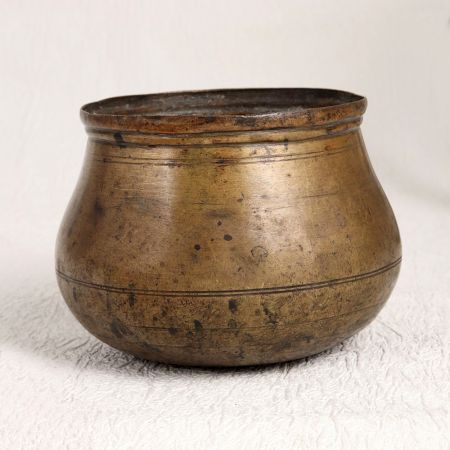 Handmade Vintage Brass Measuring Pot for Decoration