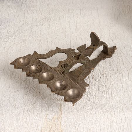 Handcrafted Finest Brass Aarti Oil Lamp with Cobra Handle