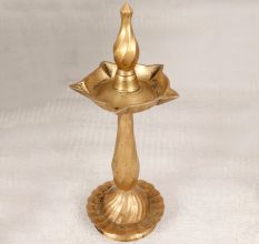 Traditional Handmade Oil Lamp Made of Brass for Prayer Room