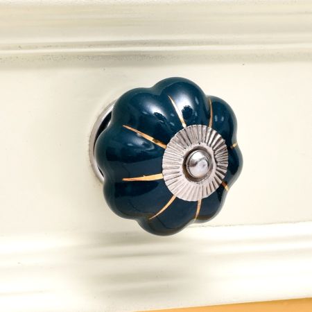 Dark Green Golden Knob