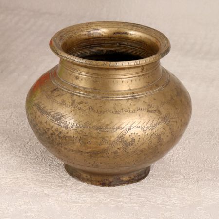 Handmade High-Quality Brass Water Pot for Home Decor