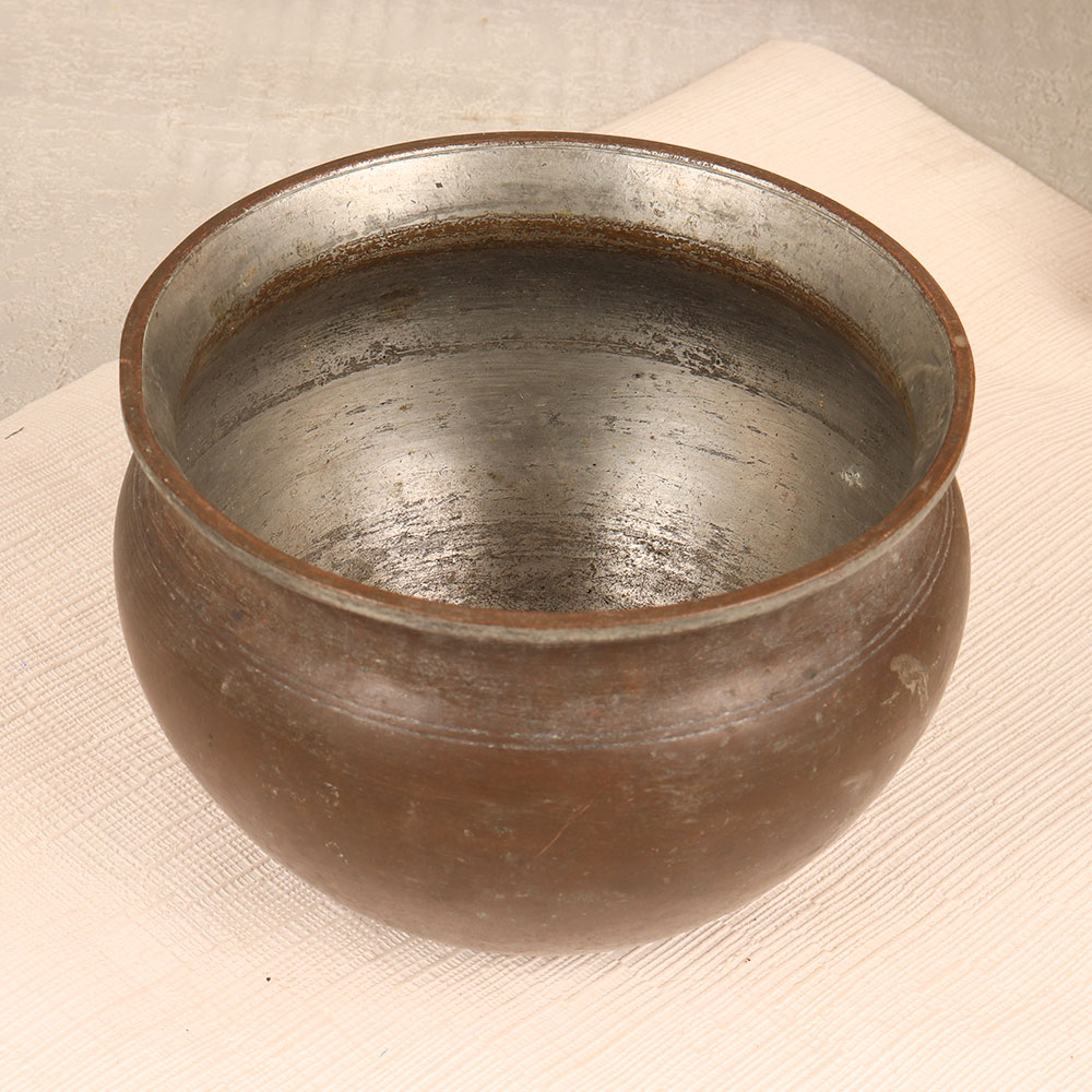 Vintage Handmade Brass Planter for Indoor Decoration