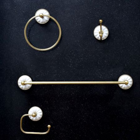 Handmade Golden Finish Bathroom Hardware for Decor in Set of 4