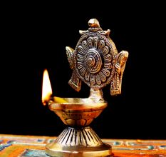 Religious Big Flower Carved Design Oil Lamp Diya