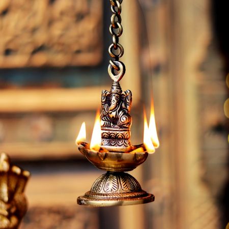 Brass Ganesha Figurine Hanging Four Wick Diya With Thick Chain
