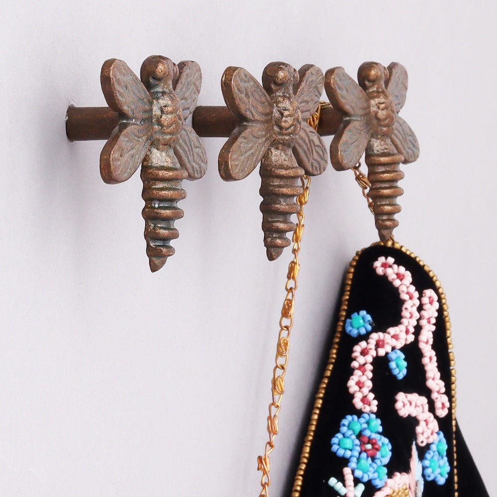 Modern Handmade Antique Honey Bee Iron Wall Hooks-3 Pieces