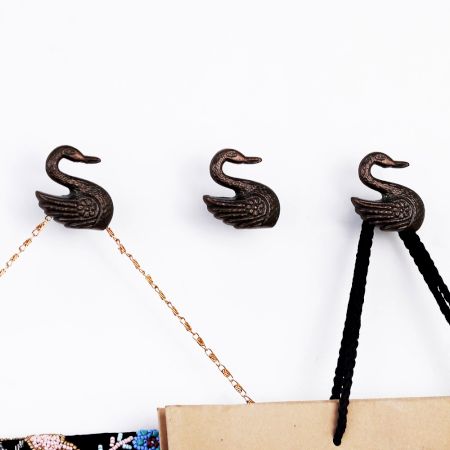 Decorative Swan Wall Hooks 3 Pieces