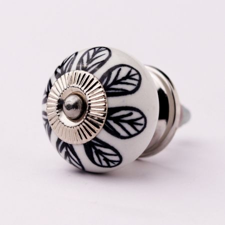 Black & White Ceramic Leaves Floral Knob