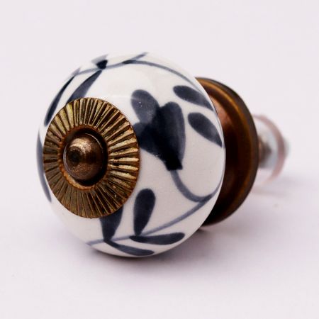 Grey Leaf Ceramic Knob (1)