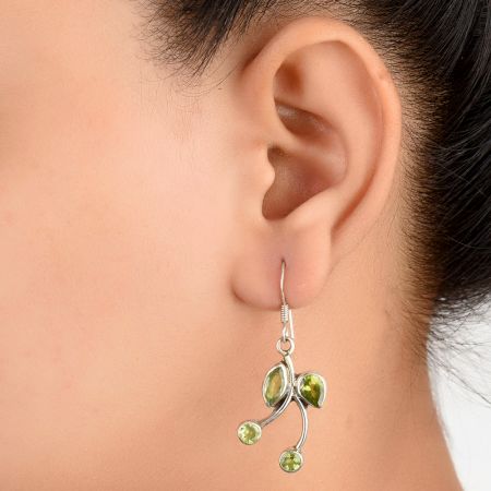 92.5 Sterling Silver Stud Earrings With Round Topaz Encrusted In Squared Frame