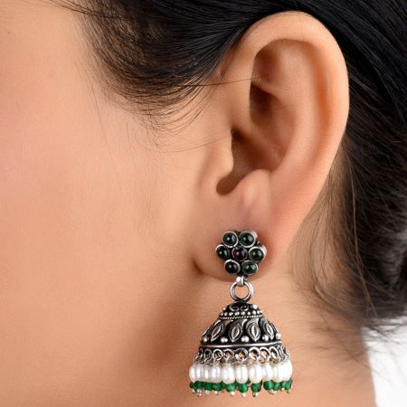 Evergreen 92.5 Sterling Silver Earrings With Green Peridot And Pearl Beads Tassels