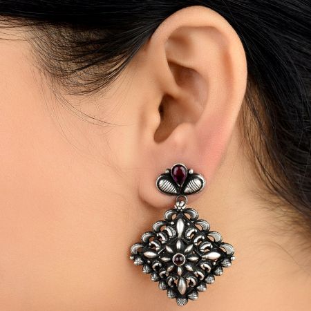 Geometric 92.5 Sterling Silver Earrings Embossed pattern Floral Centre And Border Danglers