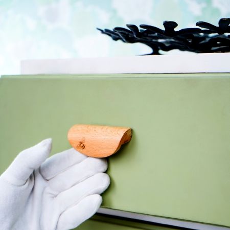 Decorative Wooden Bee Drawer Handles (Small Size)(3 Inches))