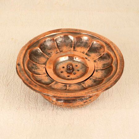 Handmade Vintage Copper Ugal-Daa Spittoon for Decoration