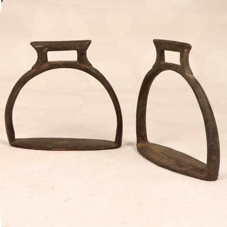 Handcrafted Finest Brass Horse Stirrups for Vintage Collection in Pair