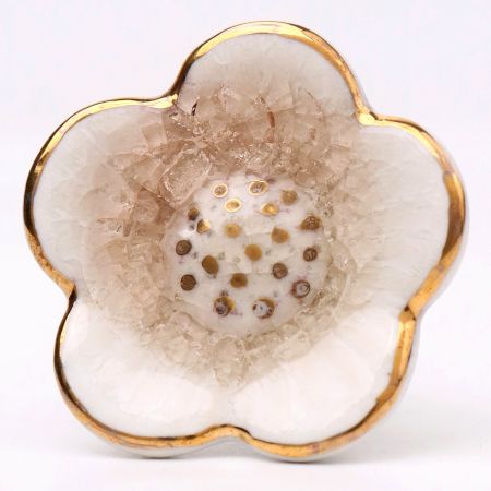 White Daffodils Ceramic Cabinet Knob With Gold Work