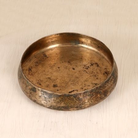 Vintage Plain Finish Bell Metal Holy Pot for Flower Decoration