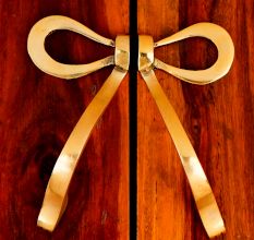 Gold Brass Bow Cabinet Door Handle 1 Pair (Small Size)