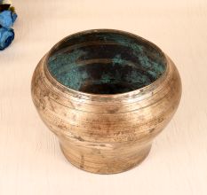 Handcrafted Vintage Brass Pot for Planter in Gujarat Art