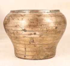 Handcrafted Vintage Brass Pot for Planter in Gujarat Art