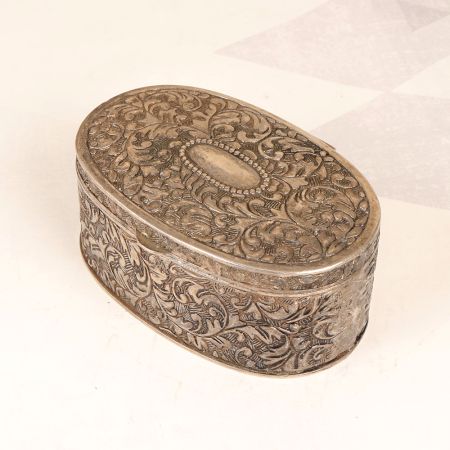 Vintage Grey Finish Metal Oval Box with Engraving for Decoration