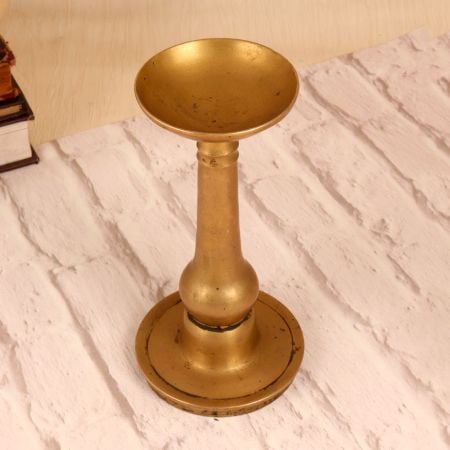 Vintage High-Quality Brass Oil Lamp in South Indian Art