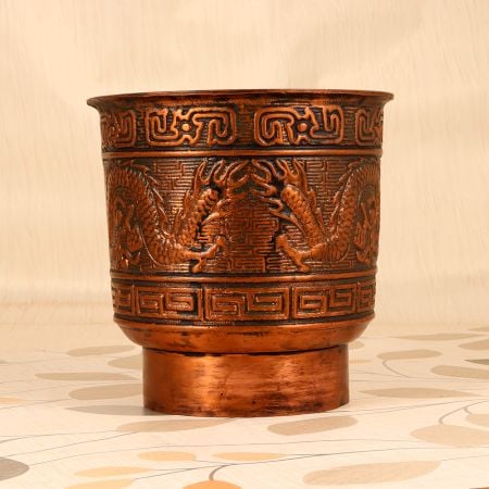 Handmade Vintage Copper Pot in Chinese Art for Flower Decoration