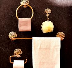 Handcrafted Premium Brass Tree Hanger in Set of 4