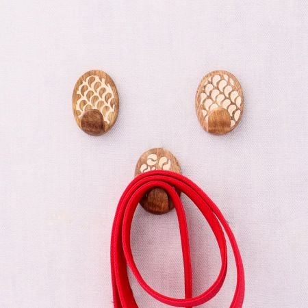 Wooden Brown White No Damage Wall Adhesive Hooks-3 Pieces