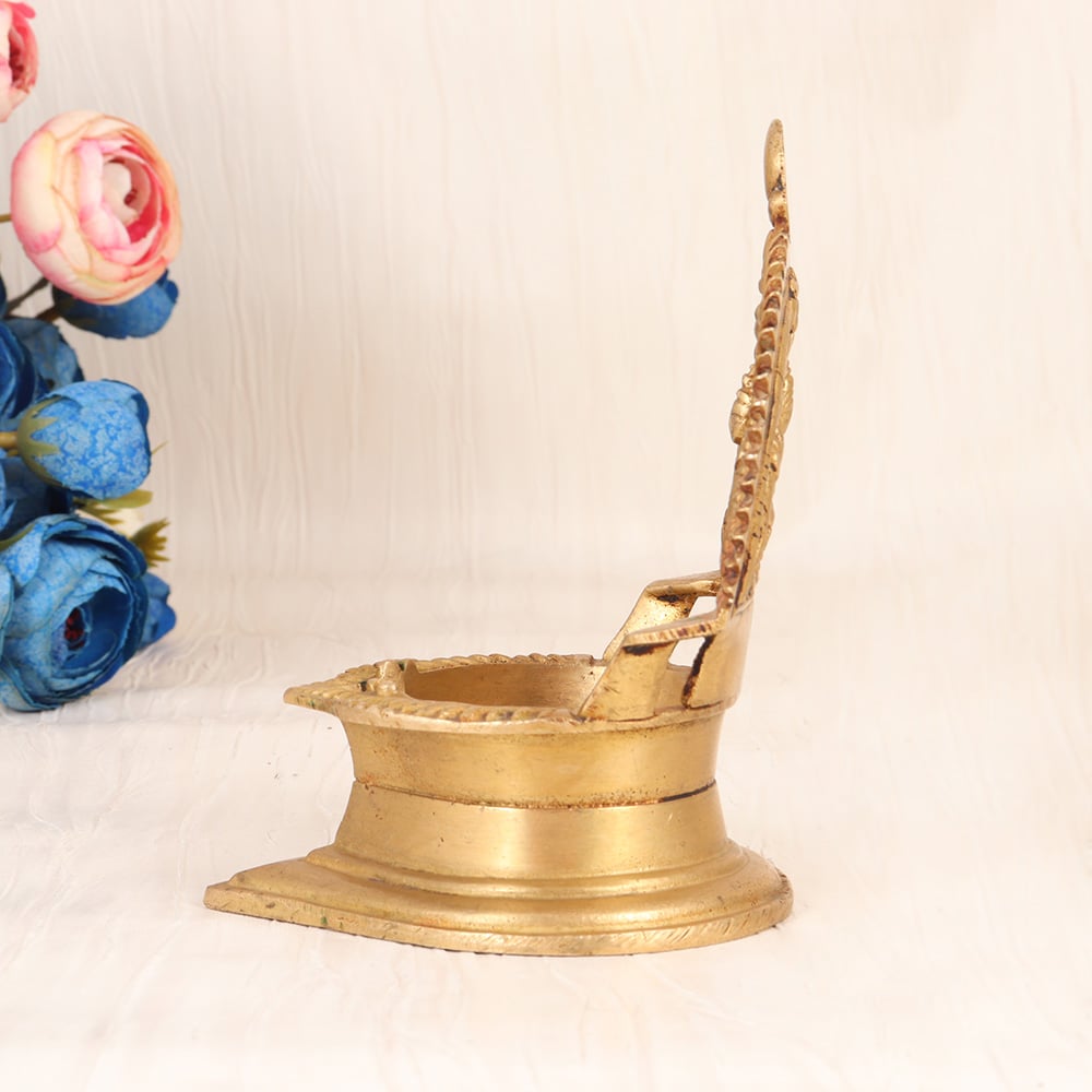 Vintage Handmade Gaja Lakshmi Oil Lamp for Indoor Decoration