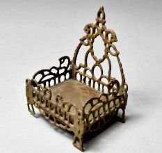 Vintage Jali Work Brass Lord Krishna Bed for Home Decor