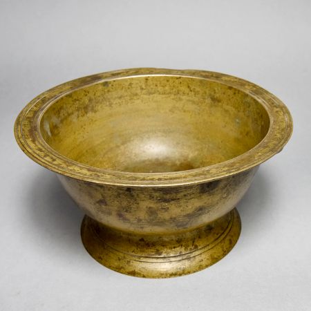 Handcrafted High-Quality Brass Holy Pot in Plain Finish for Decor
