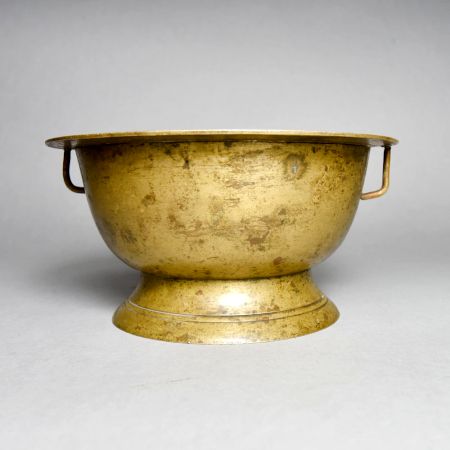 Handcrafted High-Quality Brass Holy Pot in Plain Finish for Decor