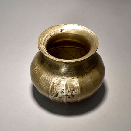 Pure Holy Water Pot With Minimize Design