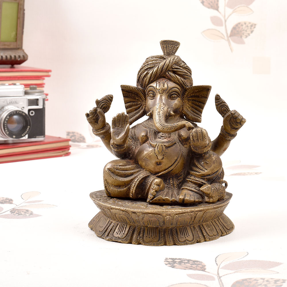 Vintage Antique Brass Lord Ganesha Statue for Decoration