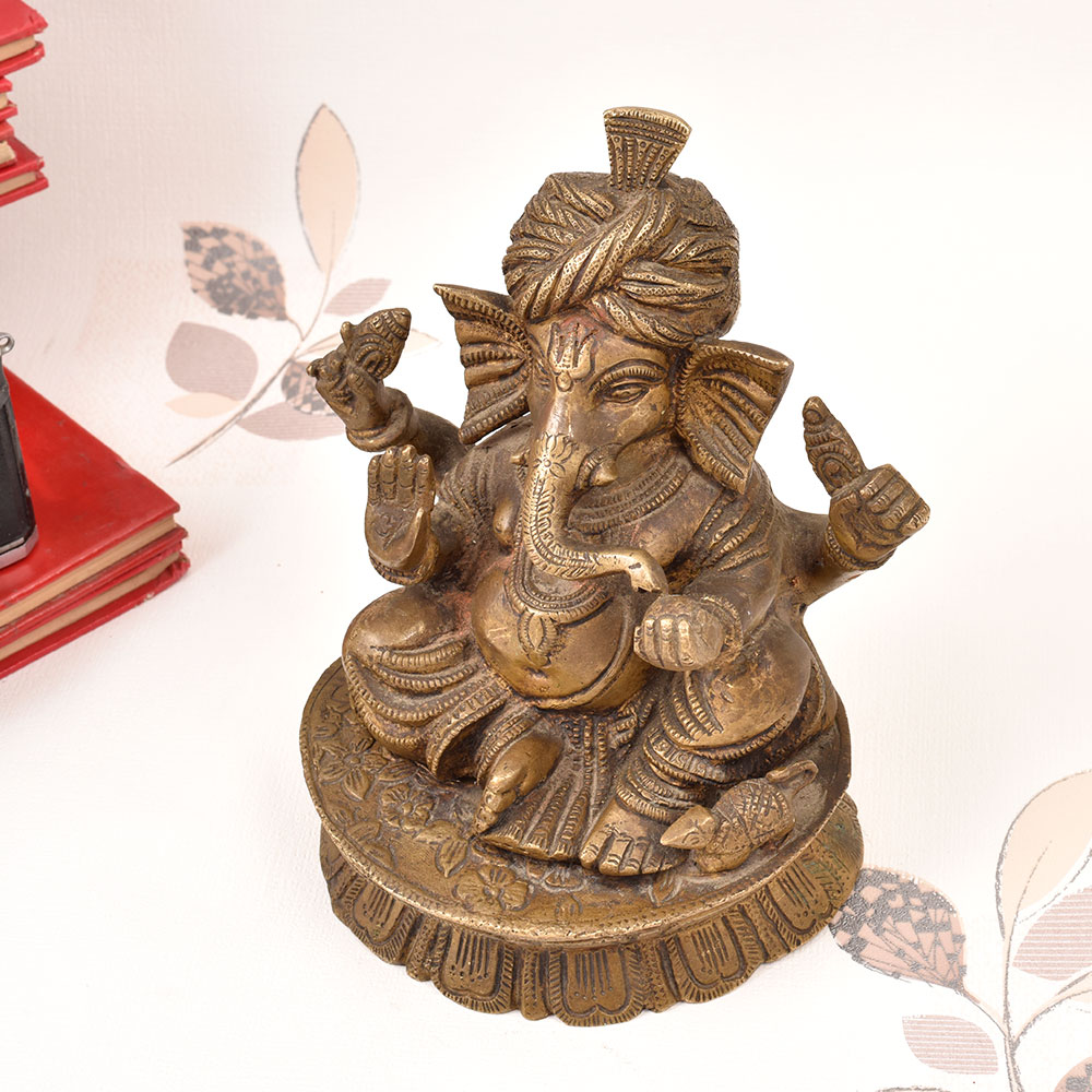 Vintage Antique Brass Lord Ganesha Statue for Decoration