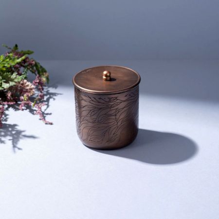 Royal Essence T-Light Holder