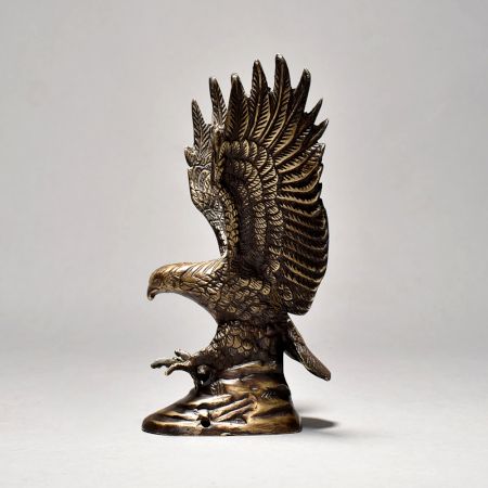 Antique Finish Eagle Standing In English Art