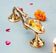 Rare Handmade Brass Temple Oil Lamp