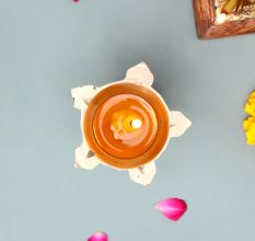 Golden Brass Flower Shaped 5 Wick Oil Lamp