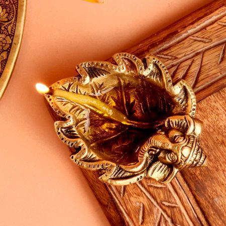 Brass Ganpati On Leaf Ritual Oil Lamp