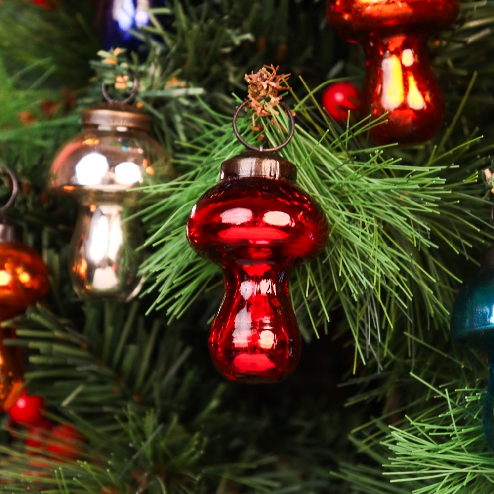 12 Pieces Handmade Multicolor Vintage-Style Glass Mushroom Christmas Tree Ornaments