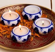 Modern Ceramic Tea Light Holder for Decor in Set of 4