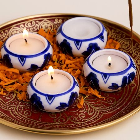 Modern Ceramic Tea Light Holder for Decor in Set of 4