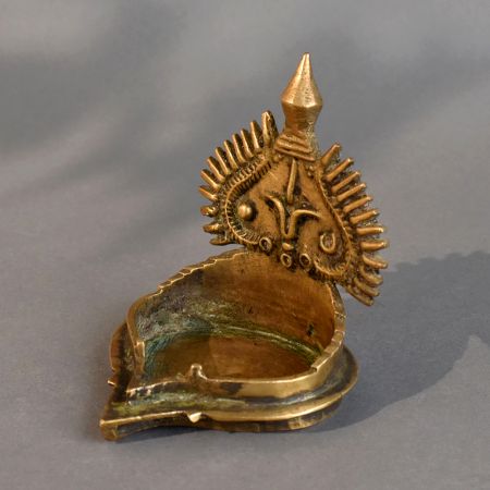 Vintage Brass South Indian Art Diya Traditional Temple Lamp
