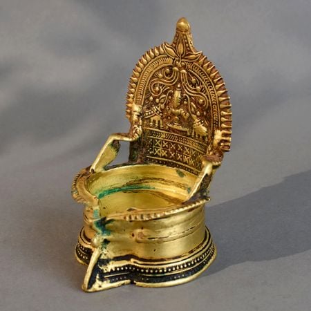 Traditional Brass South Indian Pooja Diya with Antique Finish