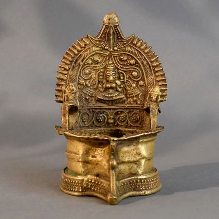 Indian Traditional Handmade Brass South Indian Vintage Pooja Diya Lamp