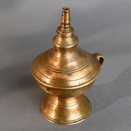 Vintage Brass Oil Lamp with Handle from Central India