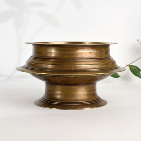 Antique Wide Handmade Brass Pot for Decoration