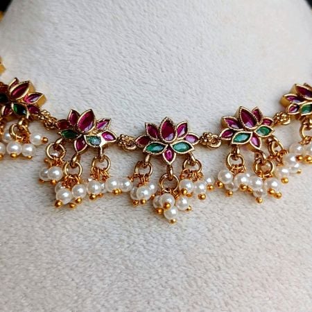 Handcrafted Vibrant Emerald Necklace Jewellery Set